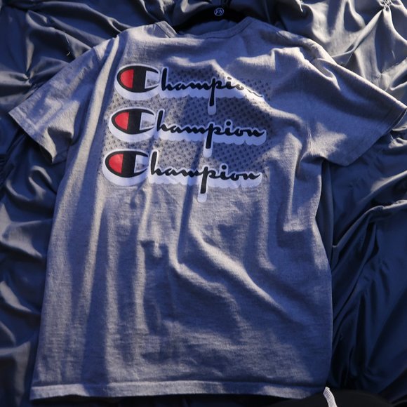 Champion logo Tee - Picture 4 of 5